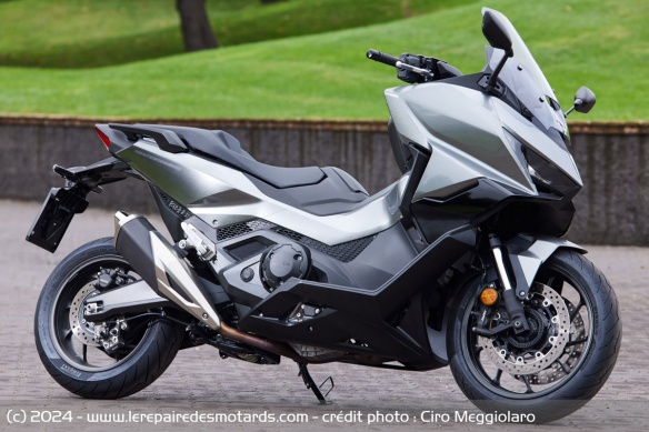 Essai du Honda Forza 750 2025
