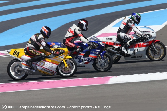Roulage au Paul Ricard en compagnie de l'ancienne TZ750 de Cecotto et de la Tech-3 Classic Yamaha