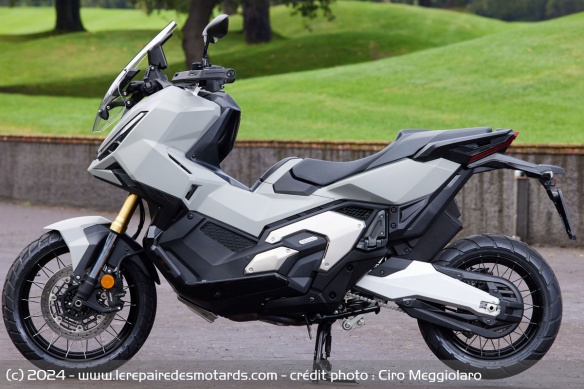 Le Honda X-ADV conserve la même géométrie