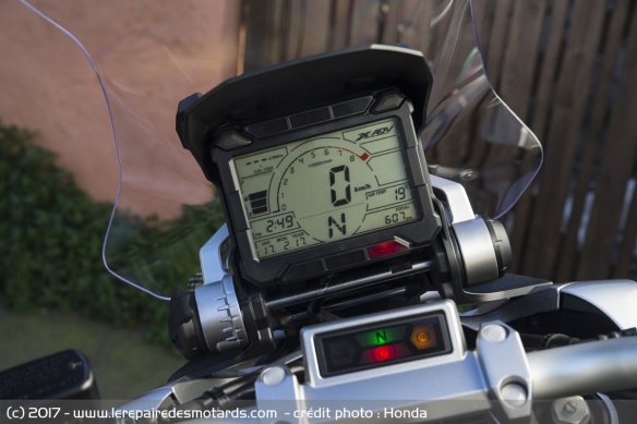 L'instrumentation reprend la forme d'un dérouleur de roadbook