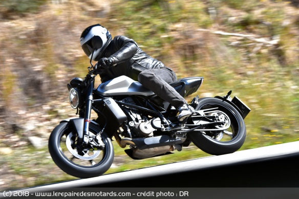Essai de la Husqvarna Vitpilen 701 sur route