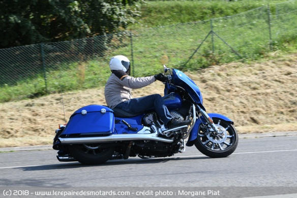Essai de l'Indian Chieftain Limited sur route