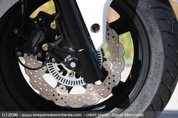Freins Kawasaki J125