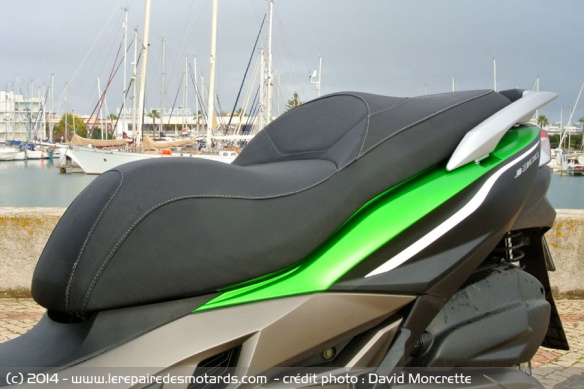 Selle double Kawasaki J300