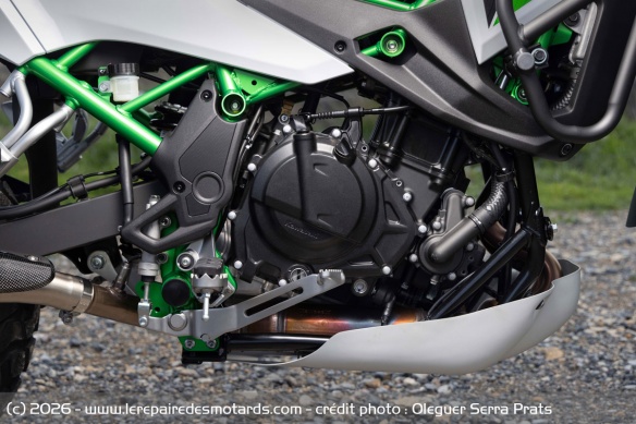 Le bicylindre de 451 cm3 est le même que sur les autres 500 de la marque