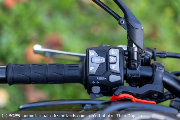 Les commodos de la Z1100