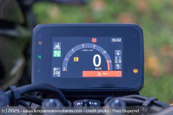 Le compteur TFT de la Honda Hornet