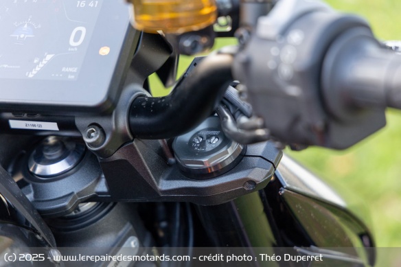 La fourche inversée de la Kawasaki Z1100