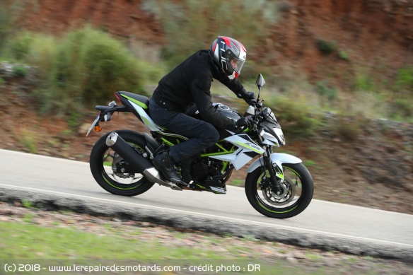 Essai de la Kawasaki Z125 sur route