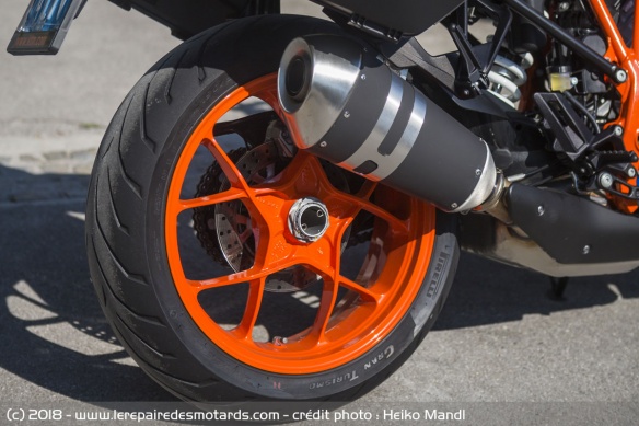 Silencieux de la KTM 1290 Super Duke GT Silencieux de la KTM 1290 Super Duke GT