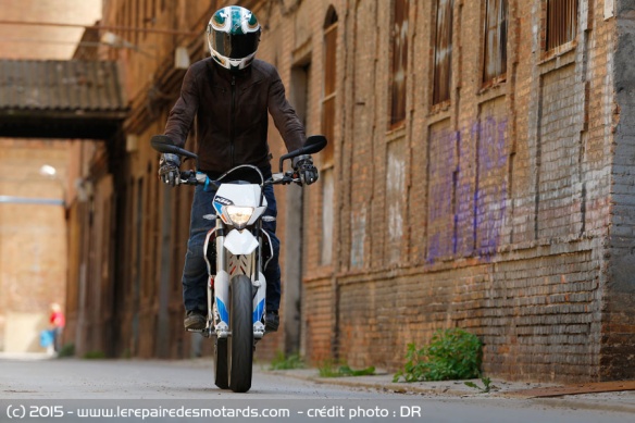 Essai KTM Freeride E-SM en usine