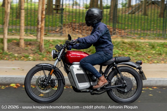 Si l'on peut atteindre les 110 km/h compteur, mieux vaut se cantonner aux routes limit&eacute;es &agrave; 90 km/h