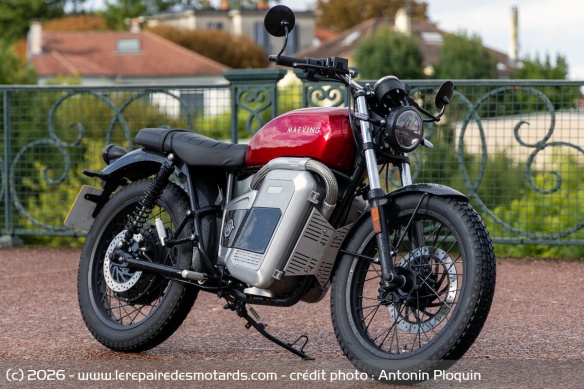 La moto &eacute;lectrique Maeving RM2