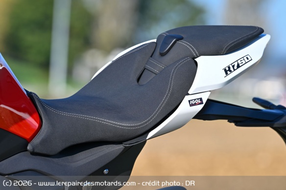 La selle biplace de la Mash K750