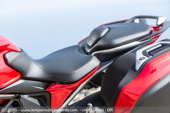 Double selle MV Agusta Turismo Veloce 800