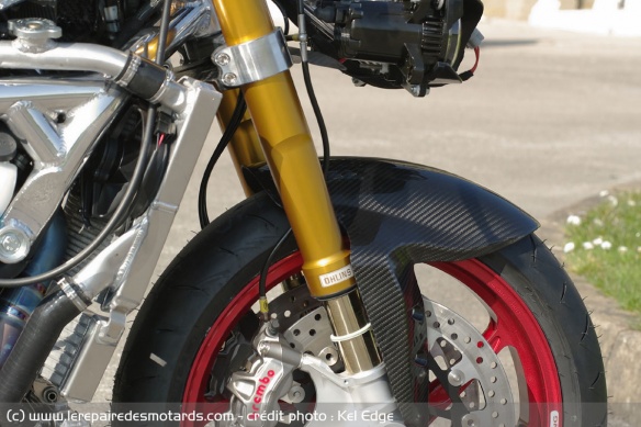 La fourche Öhlins NIX30 de la Norton V4-SS