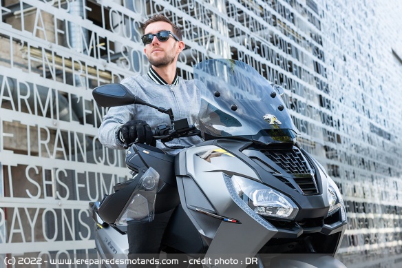 4.899 euros pour le GT