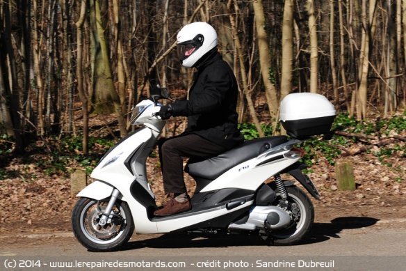 Essai scooter Piaggio Fly 125