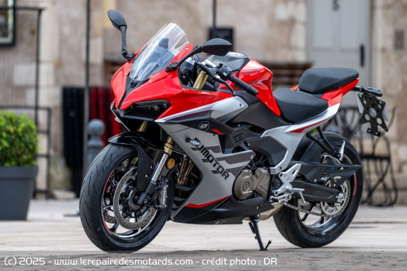 La QJMOTOR SRK 600 RS est vendue 6.499 euros