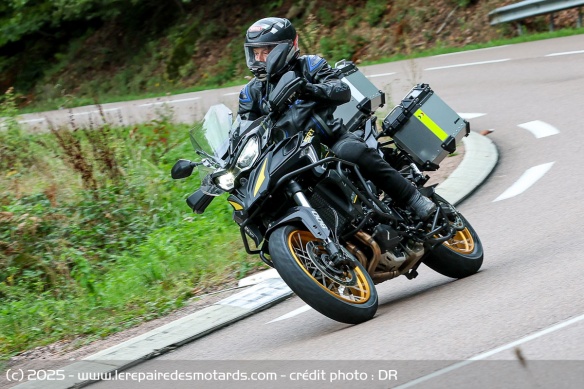 Si le moteur à plus de répondant dans les haut-régimes, un pilotage plus sportif demande nettement plus d'anticipation