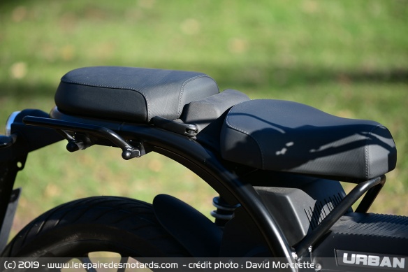 Selle en deux parties