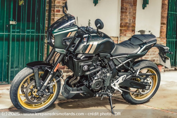 La n&eacute;o-r&eacute;tro Suzuki GSX-8TT