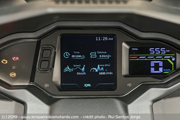 Compteur avec double écran TFT couleur