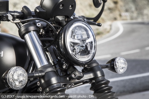 Le phare se pare ici de LED