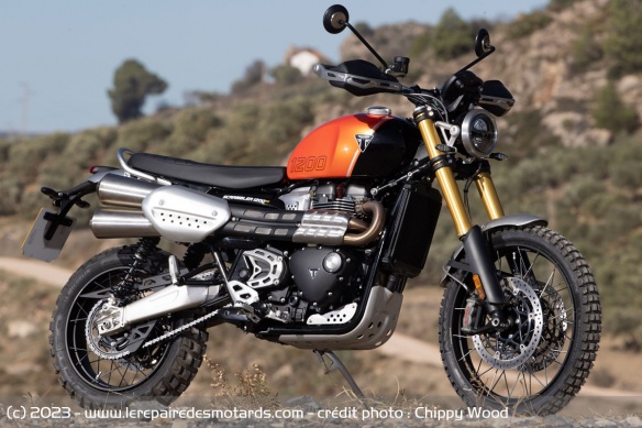 Pour contenir l'inflation, Triumph a abandonné la fourche Öhlins de la XE
