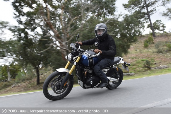 Essai de la Triumph Scrambler 1200 XE sur route