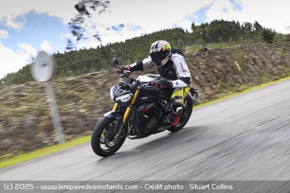 Essai de la Triumph Speed Triple 1200 RS Essai de la Triumph Speed Triple 1200 RS