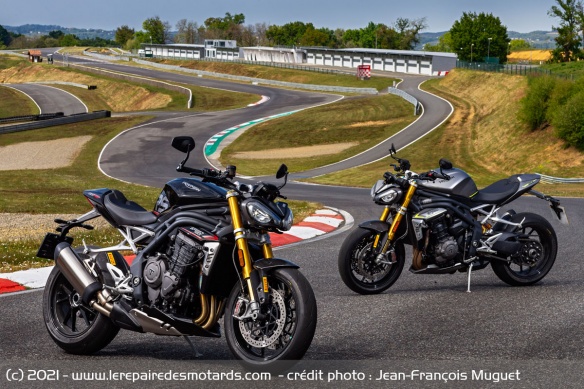 La Speed Triple 1200 RS est déclinée dans deux coloris et proposée à partir de 17.500 euros