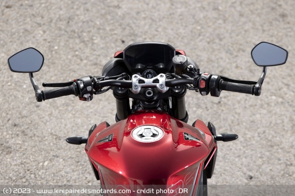 Guidon Triumph Street Triple 765 RS