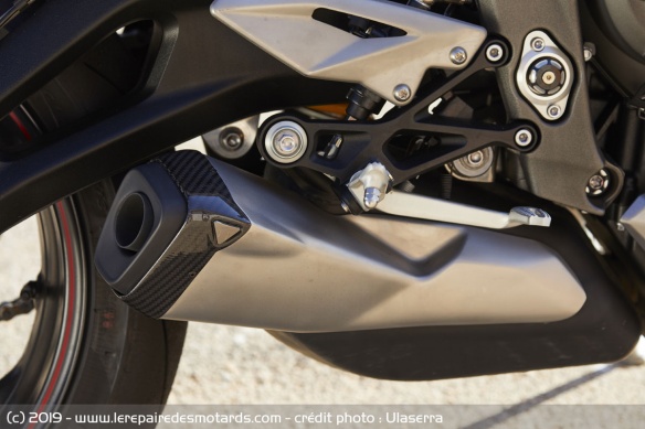Le silencieux de la Triumph Street Triple 765 RS