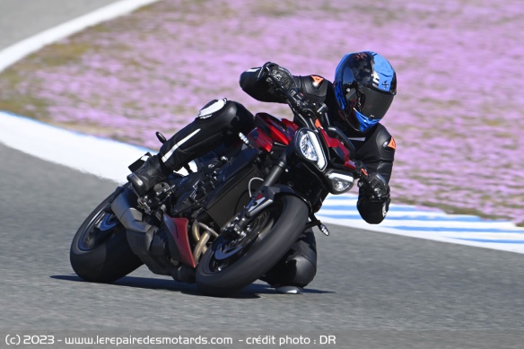 La Triumph Street Triple 765 RS pour faire tomber les chronos