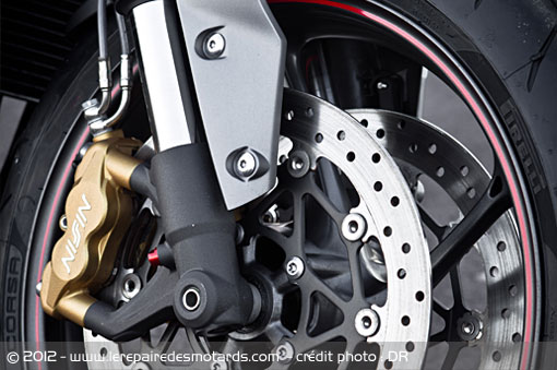 Freins Triumph Street Triple 675 R