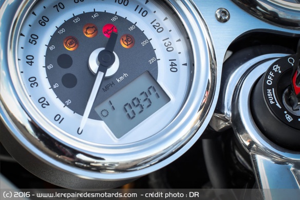 Compteur Triumph Thruxton 1200 R