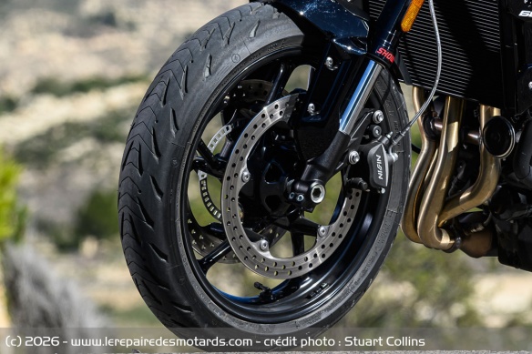 La roue avant de la Triumph Trident 660