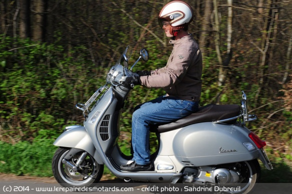 Essai scooter Vespa GTS 300