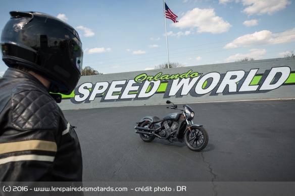 Slalom lent, burn, dragster... bienvenue à l'Orlando Speed World