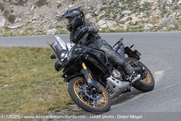 Le trail s'emmène facilement et parait plus compact une fois en selle