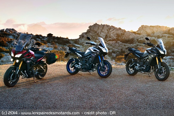 La Yamaha MT-09 Tracer est proposée en rouge,