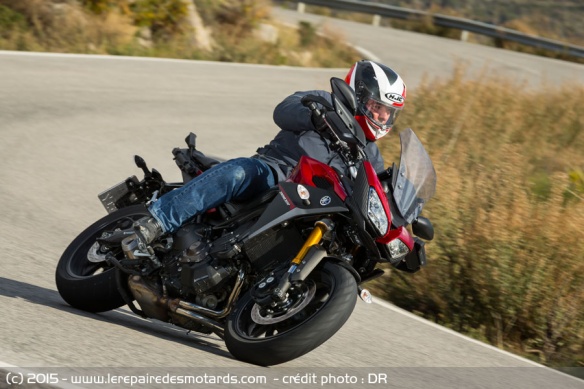 Yamaha MT-09 Tracer à l'attaque