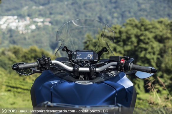 Ergonomie de la Yamaha Niken GT