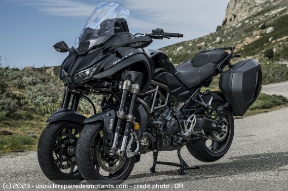 La Yamaha Niken GT
