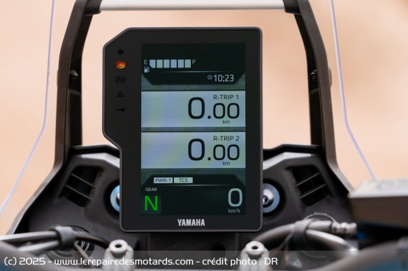 Le nouveau compteur de 6,3 pouces hérite d'un troisième mode d'affichage sur la Rally