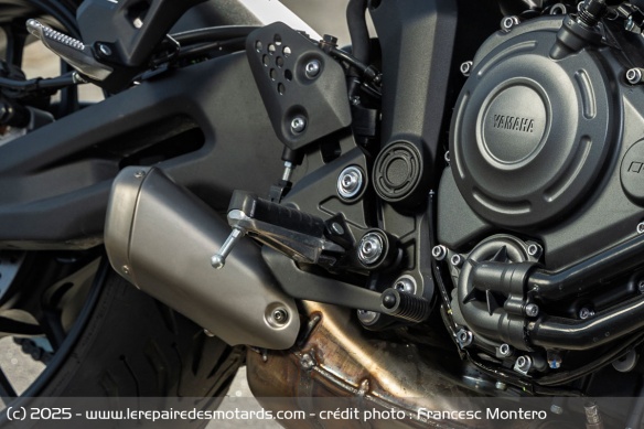 La pédale de frein arrière de la Yamaha Tracer 7