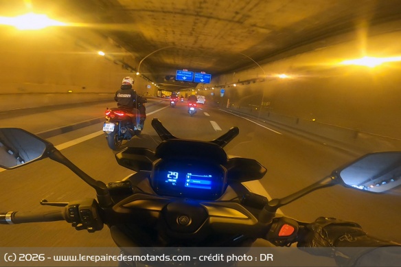 Confortable et facile, le XMAX permet d'enchainer les kilom&egrave;tres sans contraintes