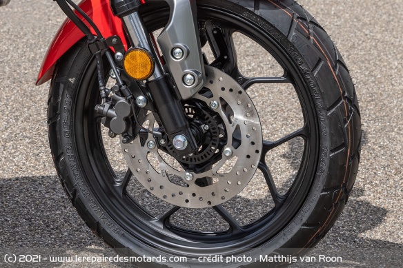 Le frein avant de la Yamaha XSR 125