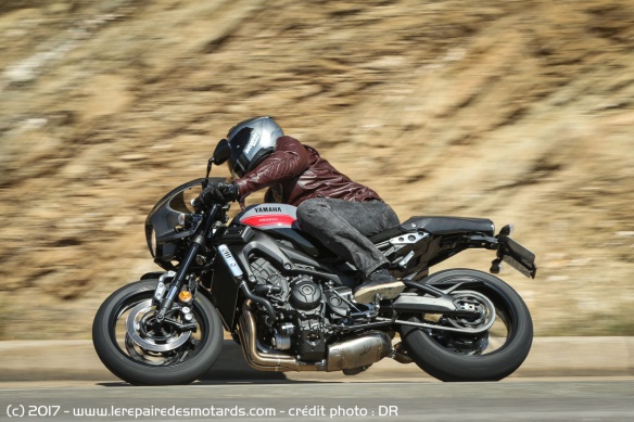 Essai dynamique de la Yamaha XSR 900 Abarth